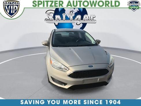 Used 2016 Ford Focus SE FWD image 3