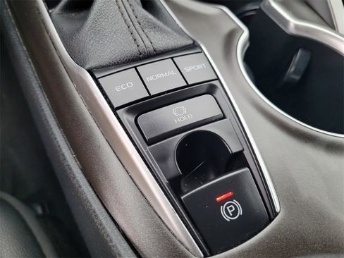 Used 2023 Toyota Camry XLE image 24