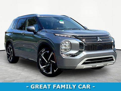 Used 2022 Mitsubishi Outlander SEL FWD image 3