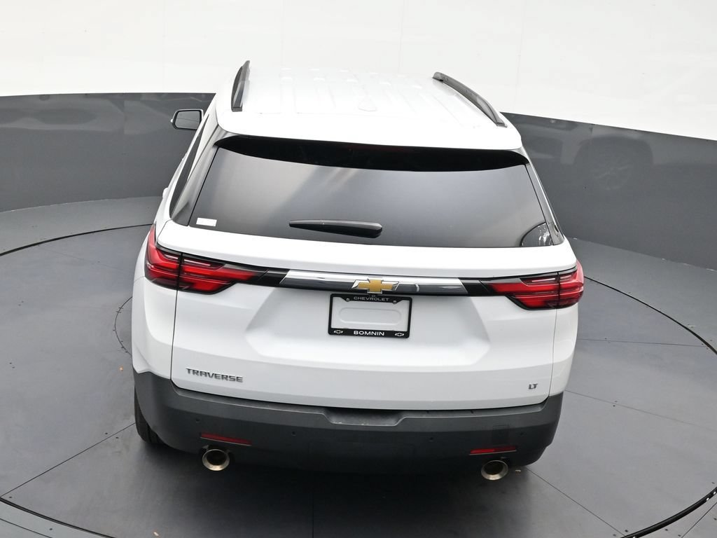 Used 2024 Chevrolet Traverse LT FWD image 12
