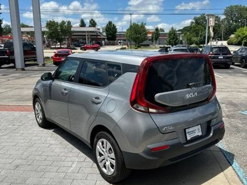 Used 2022 Kia Soul LX FWD image 12