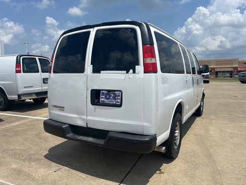 Used 2016 Chevrolet Express 2500 LS image 5