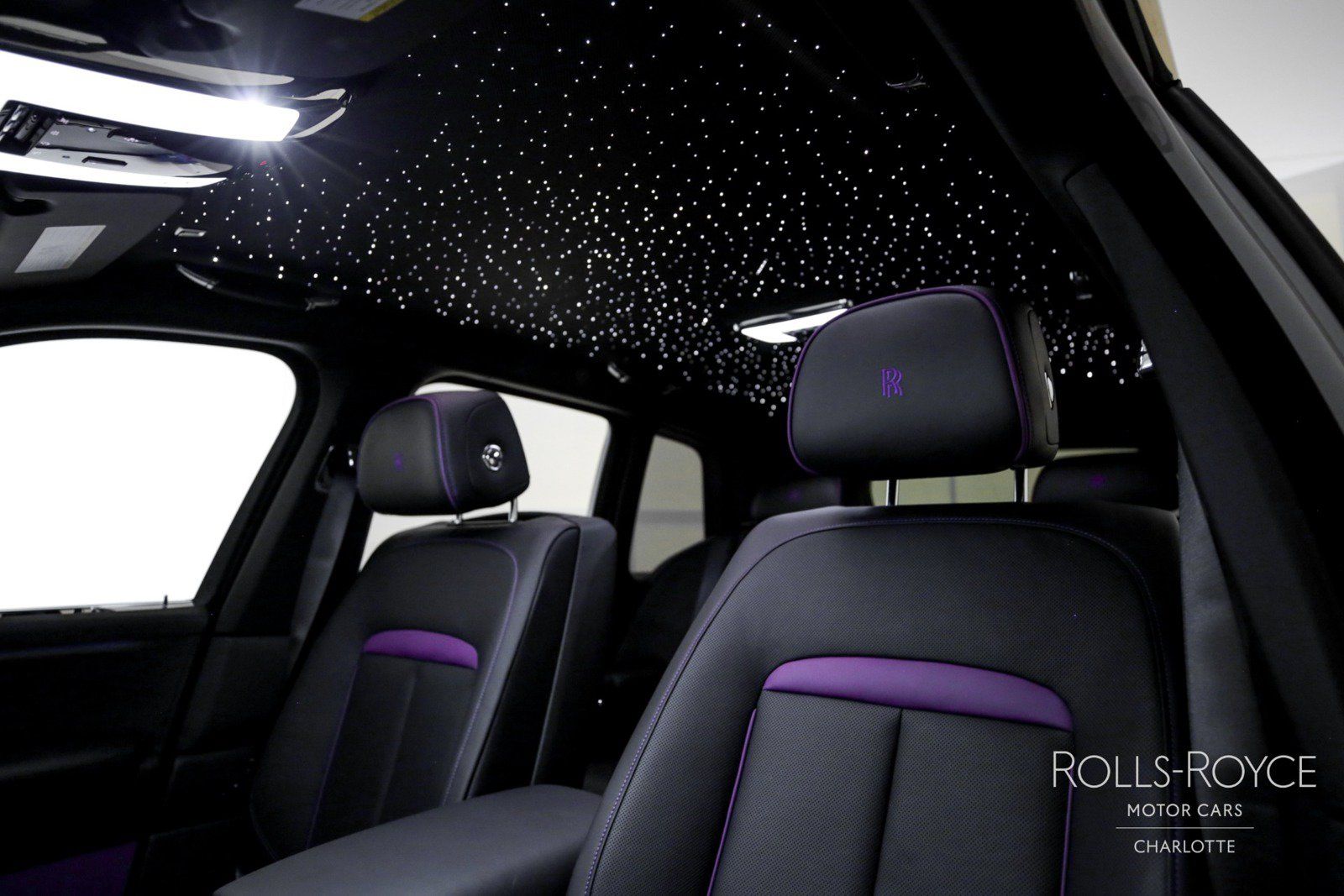 Used 2025 Rolls-Royce Cullinan AWD/4WD image 12