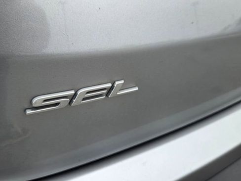 Used 2022 Ford Edge SEL w/ Convenience Package image 9