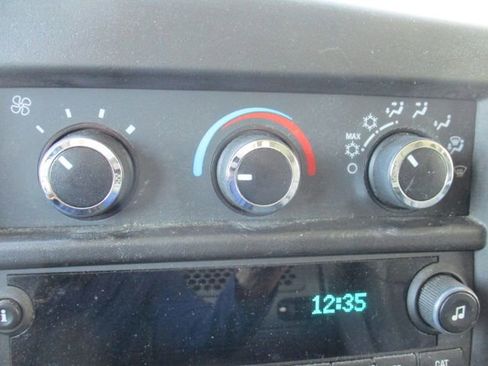 Used 2020 Chevrolet Express 2500 w/ Driver Convenience Package image 18