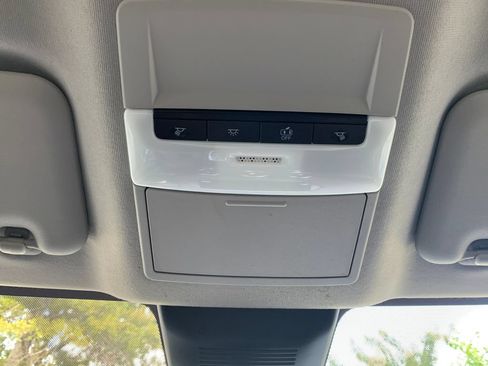 Used 2024 Nissan Sentra SR w/ Trunk Package FWD image 18