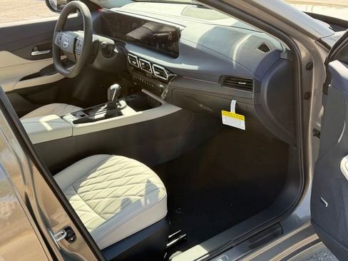 New 2026 Nissan Sentra SL FWD image 26