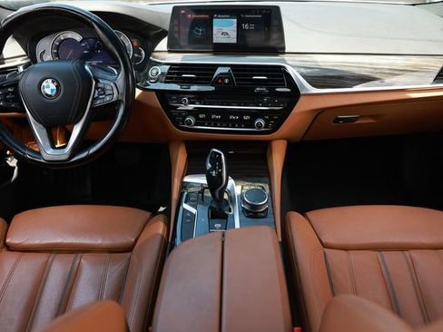 Used 2018 BMW 540i RWD image 24