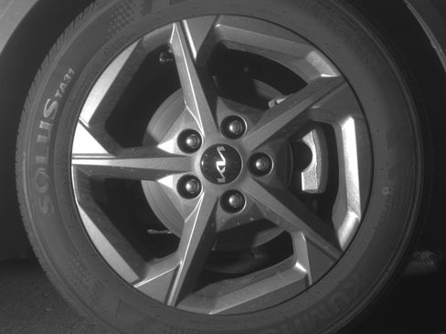 Used 2025 Kia K4 LXS image 13