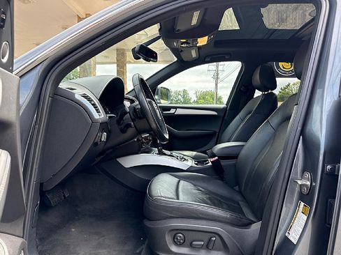 Used 2012 Audi Q5 3.2 Prestige w/ Prestige Pkg image 11