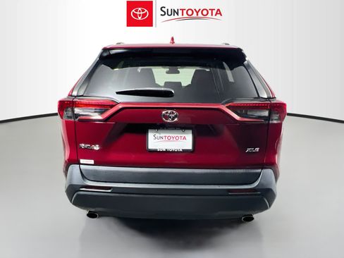 Used 2023 Toyota RAV4 XLE w/ Convenience Package FWD image 5