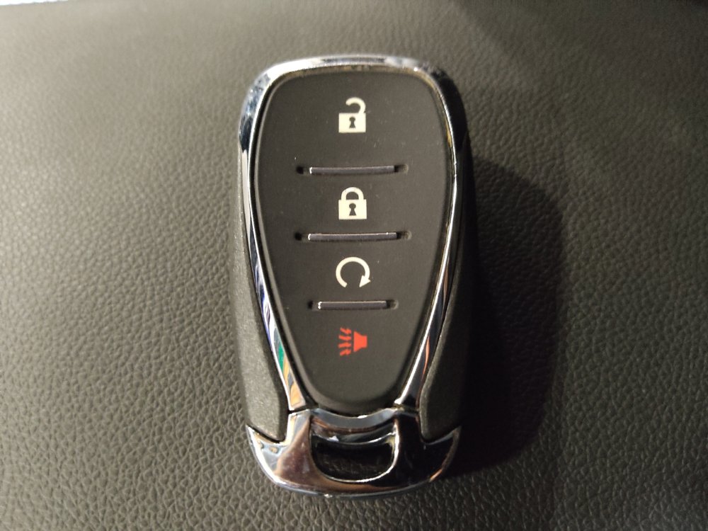 Used 2025 Chevrolet Trax LT w/ LT Convenience Package FWD image 32
