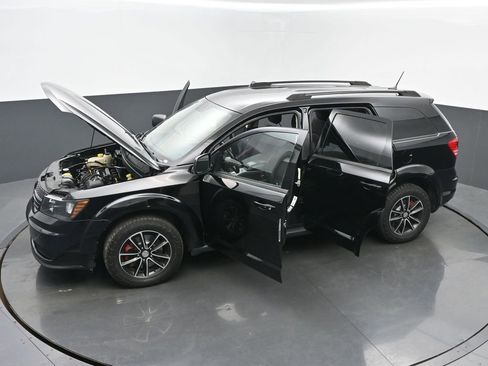 Used 2017 Dodge Journey SE w/ Flexible Seating Group image 64