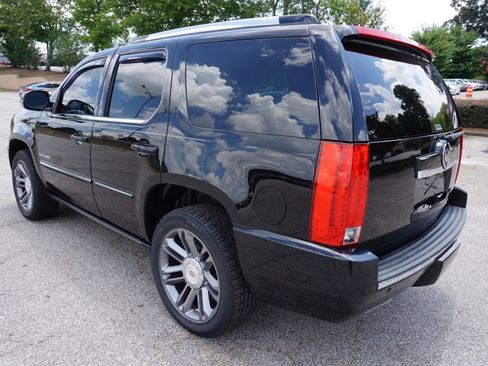 Used 2013 Cadillac Escalade Premium image 8