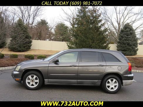 Used 2004 Chrysler Pacifica 2WD w/ Smokers Group image 2