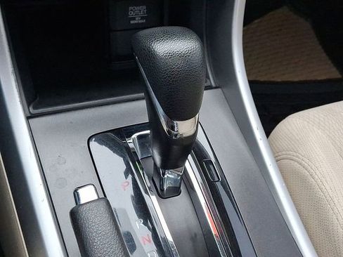 Used 2015 Honda Accord EX image 15