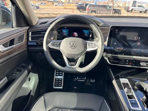 New 2026 Volkswagen Atlas SEL Premium R-Line AWD/4WD image 13