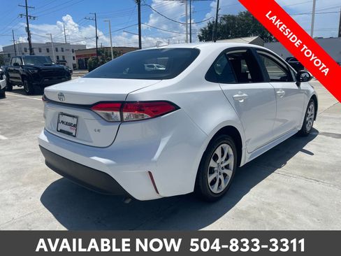 Used 2024 Toyota Corolla LE FWD image 5