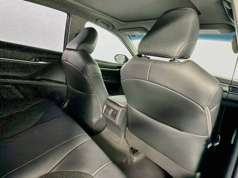 Used 2018 Toyota Camry XSE w/ Driver Assist Package FWD image 28