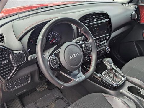 Used 2022 Kia Soul Turbo image 9