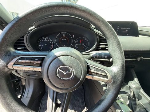 Used 2023 MAZDA MAZDA3 s FWD image 13