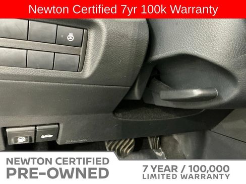 Used 2024 Nissan Kicks SR w/ SR Premium Package FWD image 31
