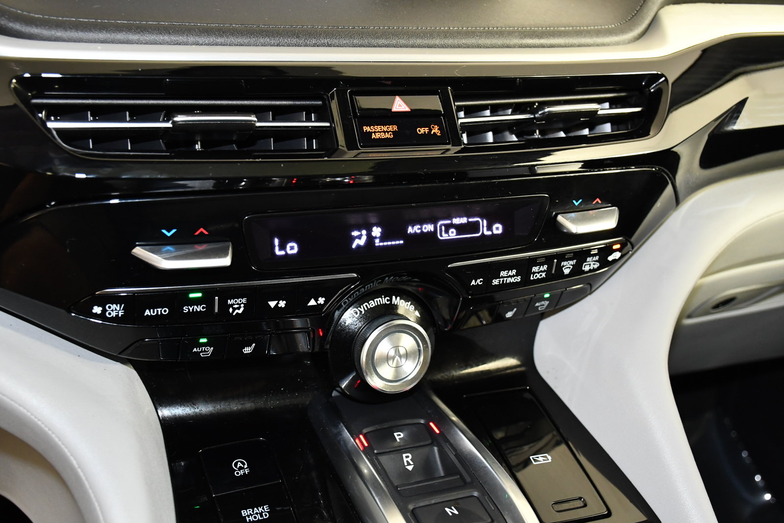 Used 2024 Acura MDX w/ Technology Package AWD/4WD image 28