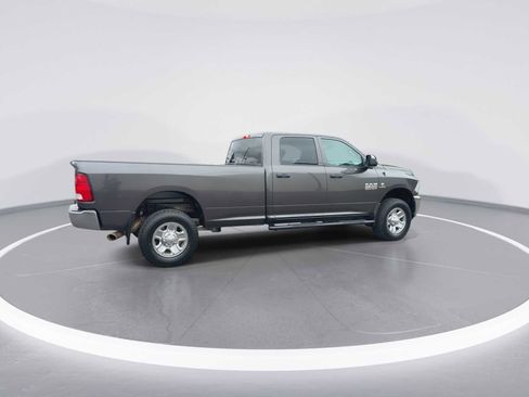 Used 2018 RAM 2500 Tradesman w/ Chrome Appearance Group AWD/4WD image 8