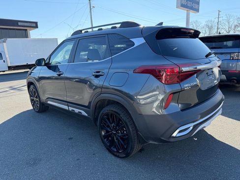 Used 2022 Kia Seltos Nightfall Edition image 6
