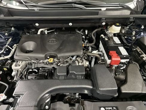 Used 2025 Toyota RAV4 XLE AWD/4WD image 24