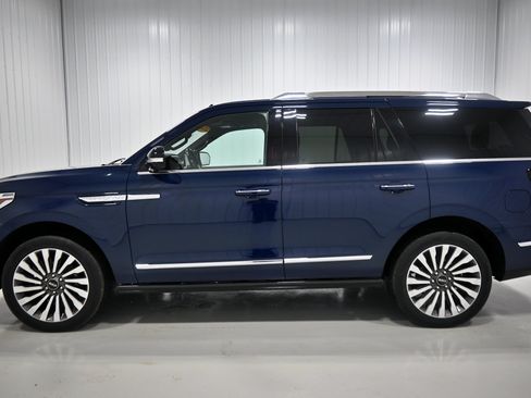 Used 2020 Lincoln Navigator Reserve w/ Luxury Package AWD/4WD image 27