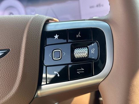 New 2026 Genesis GV70 2.5T Advanced AWD/4WD image 18