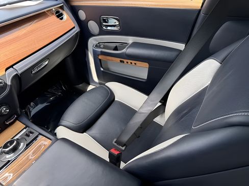 Used 2019 Rolls-Royce Ghost RWD image 13