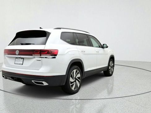 Used 2025 Volkswagen Atlas SE AWD/4WD image 5