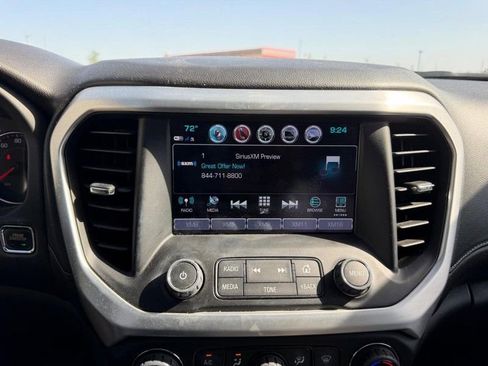 Used 2019 GMC Acadia SLT w/ LPO, Floor Liner Package FWD image 16