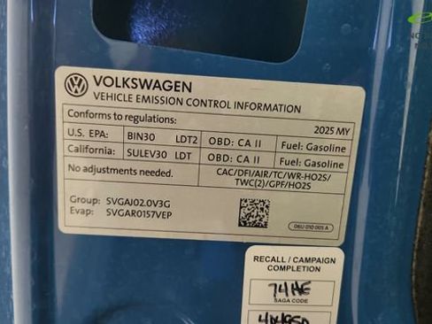 Used 2025 Volkswagen Tiguan SE R-Line AWD/4WD image 63