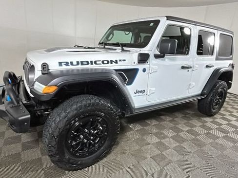 Used 2023 Jeep Wrangler Unlimited Rubicon 4xe AWD/4WD image 6