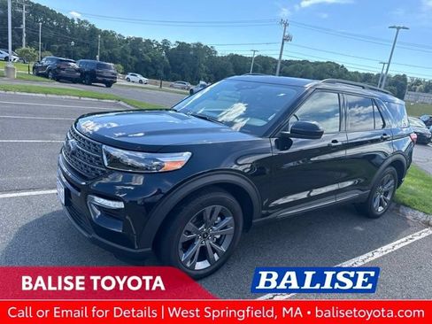 Used 2023 Ford Explorer XLT w/ Equipment Group 202A AWD/4WD image 1