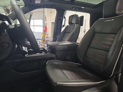 Used 2026 GMC Yukon AT4 Ultimate AWD/4WD image 16