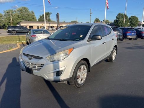 Used 2010 Hyundai Tucson GLS image 14