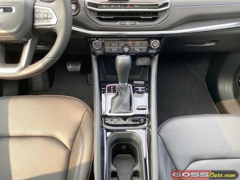 New 2025 Jeep Compass Limited w/ Sun & Sound Group image 13