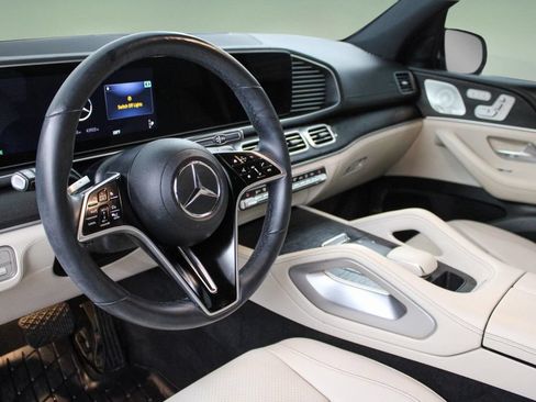 Used 2024 Mercedes-Benz GLE 450 4MATIC image 2