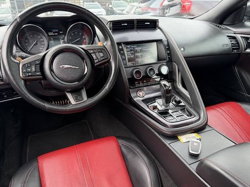 Used 2015 Jaguar F-TYPE R RWD image 11