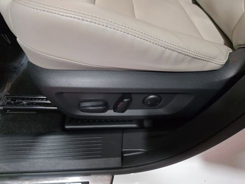 Used 2023 Nissan Rogue SL w/ SL Premium Package AWD/4WD image 13