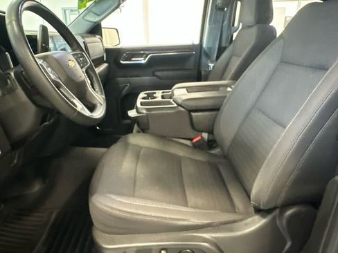 Used 2023 Chevrolet Silverado 1500 LT AWD/4WD image 24