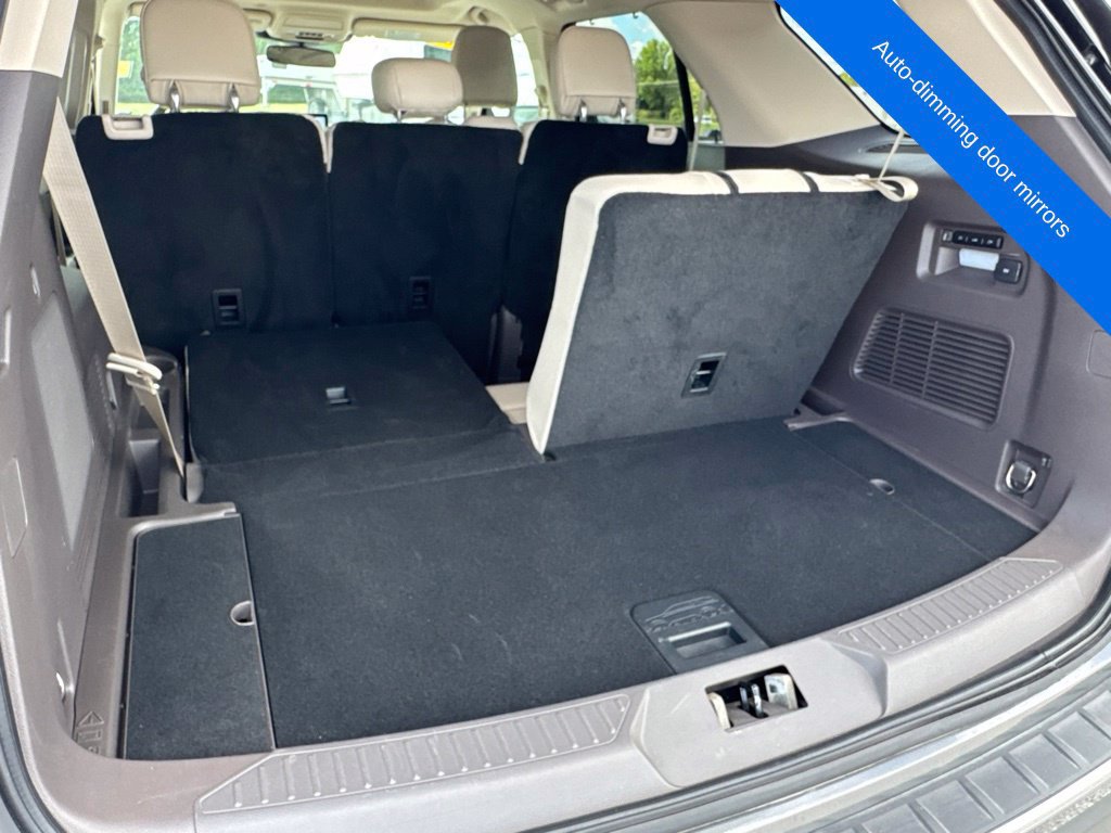 Used 2020 Ford Explorer Platinum w/ Premium Technology Package AWD/4WD image 15