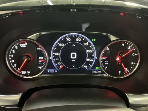 Used 2023 Chevrolet Traverse Premier AWD/4WD image 18
