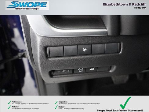 Used 2025 Nissan Rogue SV image 16