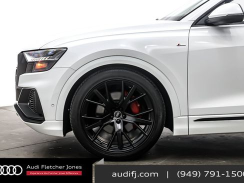 Used 2023 Audi Q8 Prestige w/ Prestige Package image 9
