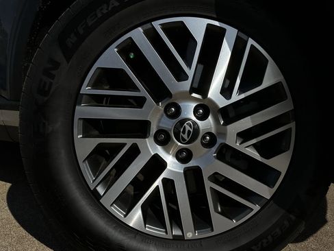 Used 2026 Hyundai Palisade SEL image 12